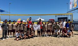 Milli sporcular, Diyojen Spor Kulübü formasıyla mücadele etti