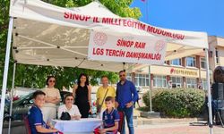 Sinop'ta LGS tercih danışmanlığı çadırı öğrencilerin hizmetinde