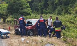 Otomobil hafriyat kamyonuna arkadan çarptı: 2 yaralı!