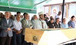 Sele kapılarak ölen öğretmenin cenazesi toprağa verildi