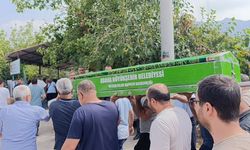 Denizde boğulan çocuk, son yolcuğuna uğurlandı