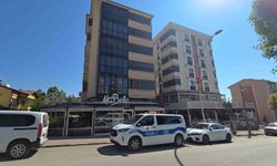 Safranbolu'da 4. kattan düşen genç kız ağır yaralandı