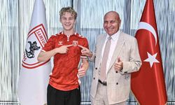 Samsunspor, Danimarkalı oyuncu ile 5 yıllık sözleşme imzaladı