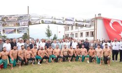 Sinop’ta 328 pehlivanın mücadelesi nefes kesti