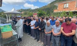 Menfezde boğulan çocuğun cenazesi defnedildi