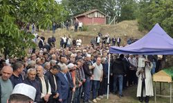 Silahlı saldırıda ölen kişinin cenazesi toprağa verildi