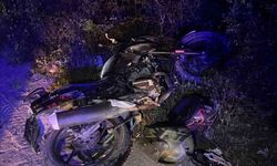 Otomobil ve motorsiklet kafa kafaya çarpıştı