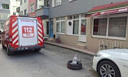 Sinop'ta fırtına nedeniyle çatıdan taş parçaları düştü