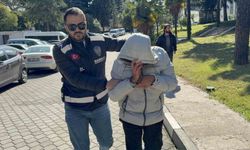 Kıskançlık sebebiyle karısını bıçakladı