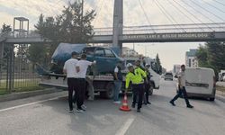 Otomobil refüje çıktı