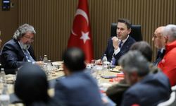 TİGAD’dan Enerji Gündemine Önemli Buluşma: Bakan Bayraktar Basın Heyetini Ağırladı