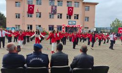 Sinop Kabalı Ortaokulu’nda Cumhuriyet coşkusu