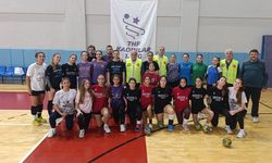 Sinop THK'dan Sinopspor Kadın Hentbol Takımına destek