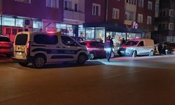 Sinop’ta evini bulamayan yaşlı kadına polis yardım etti