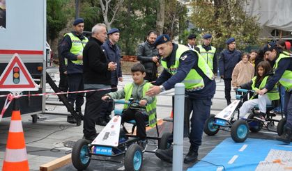 Öğrenciler trafik eğitimiyle bilinçlendirildi