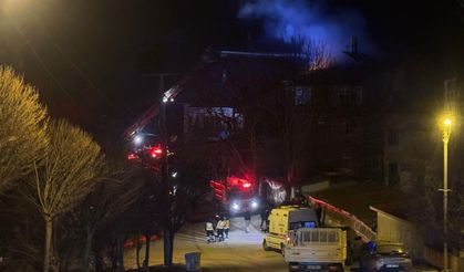 Karabük'te çatı yangınına hızlı müdahale