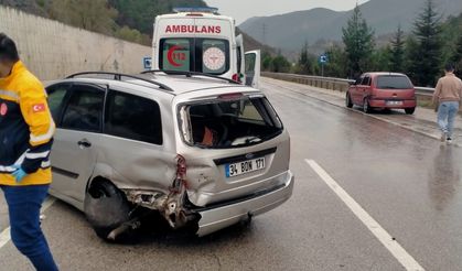 Tokat'ta otomobil bariyere çarptı: 4 yaralı