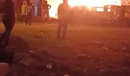 Boş baraka alevlere teslim oldu
