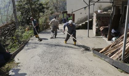 Yatalak hastanın yol sorunu çözüldü