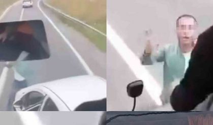 Trafikte yol kesme anları kameraya yansıdı