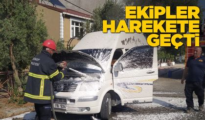 Park halindeki minibüste yangın çıktı