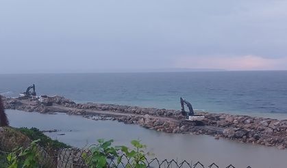 Sinop’ta dalgakıranlarda onarım çalışması yapıldı