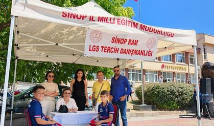 Sinop'ta LGS tercih danışmanlığı çadırı öğrencilerin hizmetinde