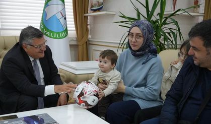 Uras bebek Vali Özarslan’ı ziyaret etti!