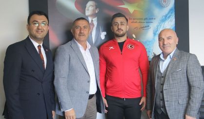 Tataminin Gururu Ümit Ercan Sinop’ta!