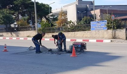 Sinop'ta hasarlı rögarlar onarılıyor
