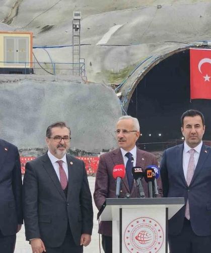 Ulaştırma ve Altyapı Bakanı Uraloğlu: "Kilyos Tüneli, 2026 yılı sonunda hizmete açılacak"