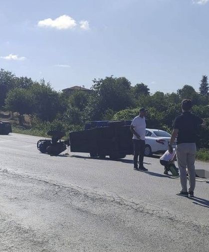 Kamyonla çarpışan tarım aracının sürücüsü öldü