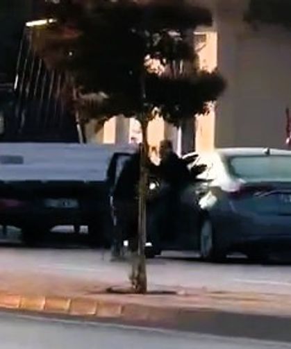Okul müdürü silahlı saldırıya uğradı