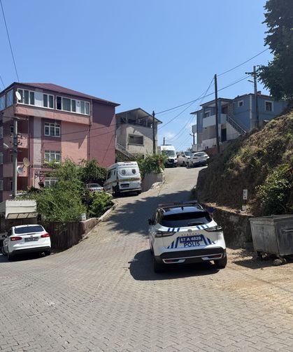 Haber alınamayan sağlık çalışanı evinde ölü bulundu