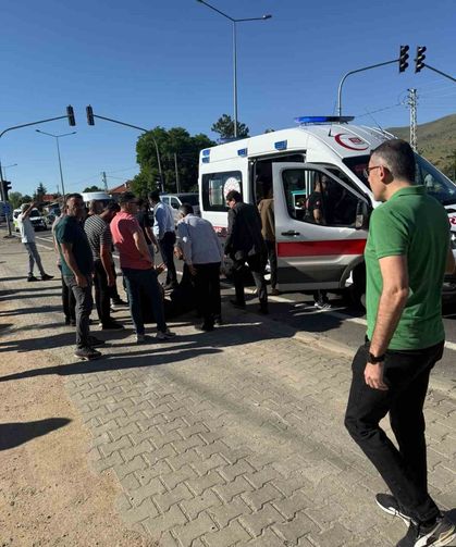 İşçi servisleri çarpıştı: 20 yaralı