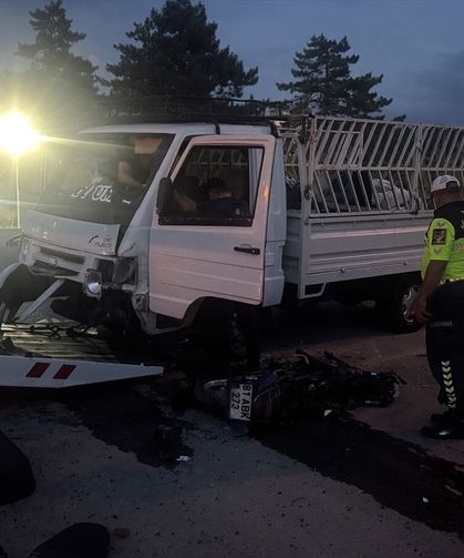 1 kişinin öldüğü, 1 kişinin yaralandığı kaza kamerada
