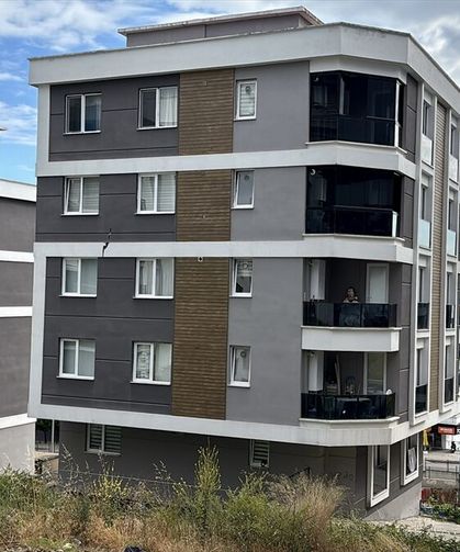 Samsun'da 5 katlı bina tahliye edildi