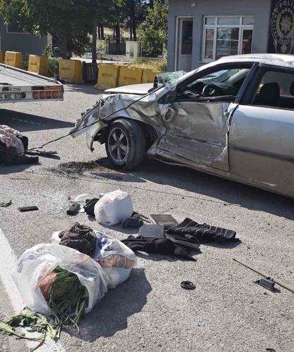 Otomobil takla attı: 7 yaşındaki çocuk can verdi