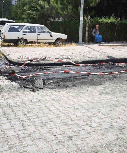 Sevgilisinin dükkanını ve arabasını yaktı