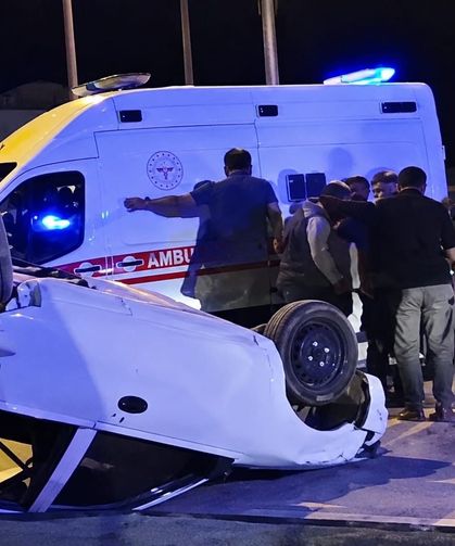 Zincirleme trafik kazasında 4 kişi yaralandı