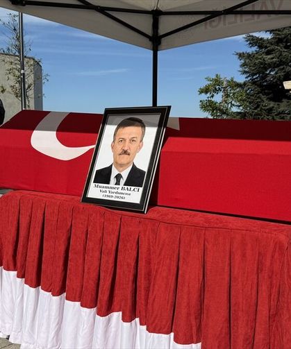 Kalp krizi sonucu vefat eden Vali Yardımcısı defnedildi