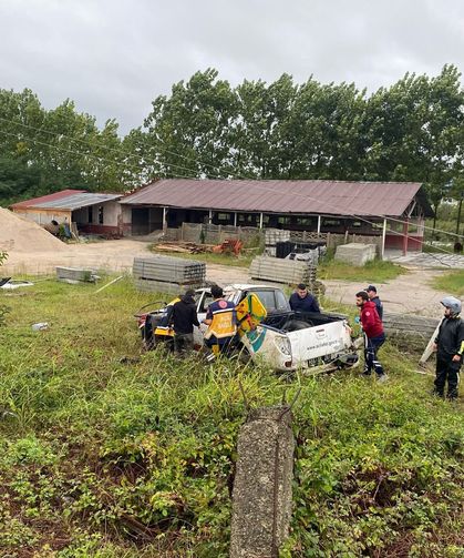 Organ naklinde kullanılan pikap devrildi