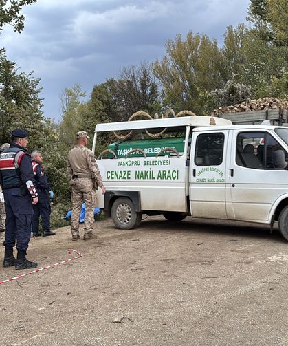 Silahlı kavgada aynı aileden 4 kişi öldü