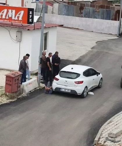 Otomobilin çarptığı yaya yaralandı