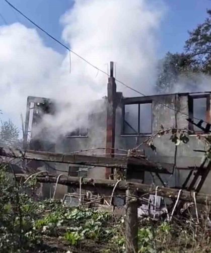 Yayla evi yandı