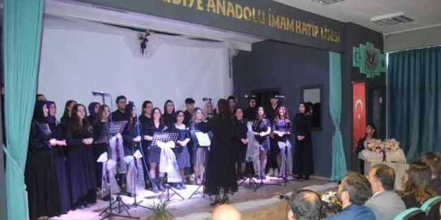19 Mayıs Halk Eğitimi Merkezinden Türk müziği konseri