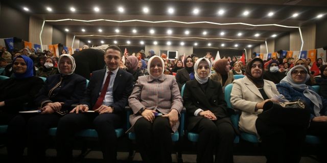 AK Parti Genel Merkez Kadın Kolları Başkanı Keşir, Düzce'de konuştu: