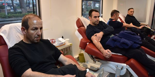 Trabzon, Rize, Ordu ve Giresun'da depremzedeler için kan bağışı