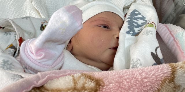 BARTIN - Depremden kurtulan Hataylı ailenin bebeği Bartın'da dünyaya gözlerini açtı