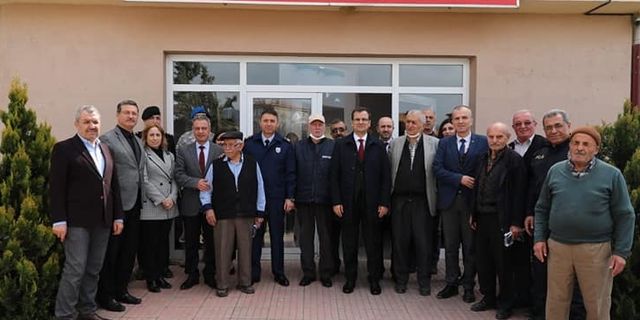 Bafra'da vatandaşlara fidan dağıtımı yapıldı